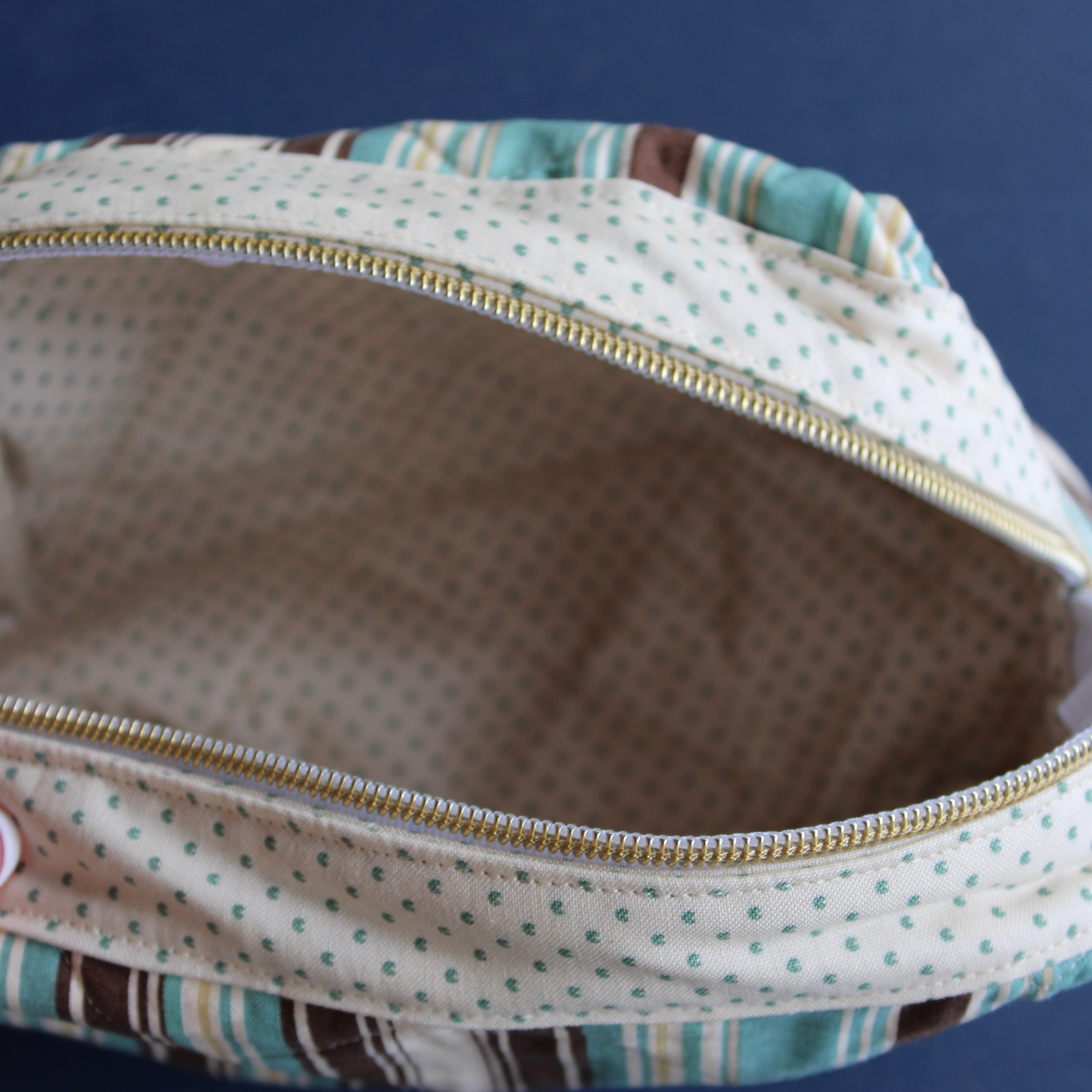 Stripe Size Medium Bag