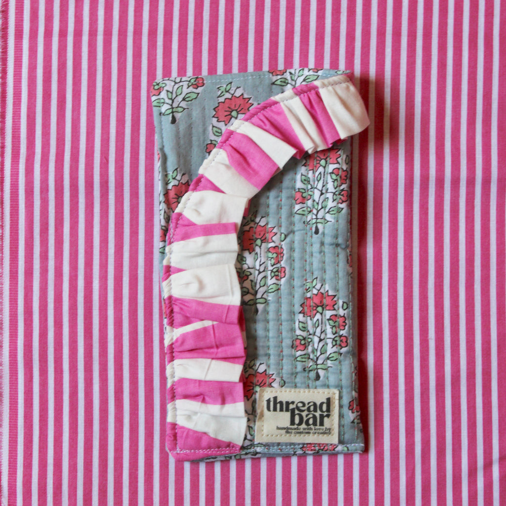 Glasses Bag with Ruffle!