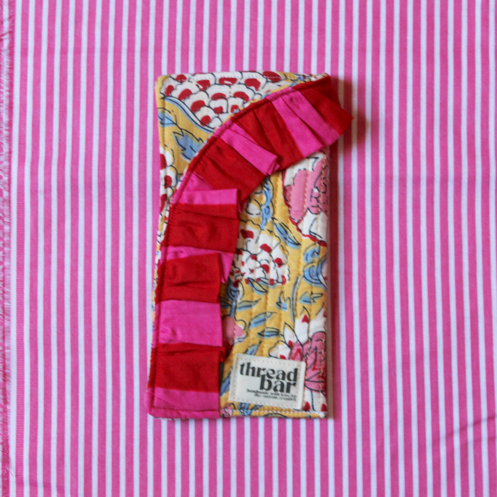 Glasses Bag with Ruffle!